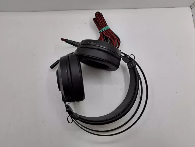SŁUCHAWKI WOKÓŁUSZNE GENESIS NEON 600 RGB