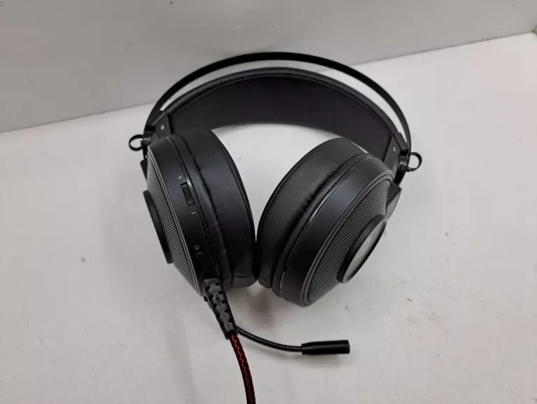 SŁUCHAWKI WOKÓŁUSZNE GENESIS NEON 600 RGB