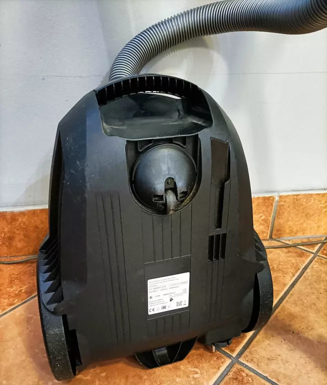 odkurzacz-workowy-bosch-bgb2x11104-moc-600