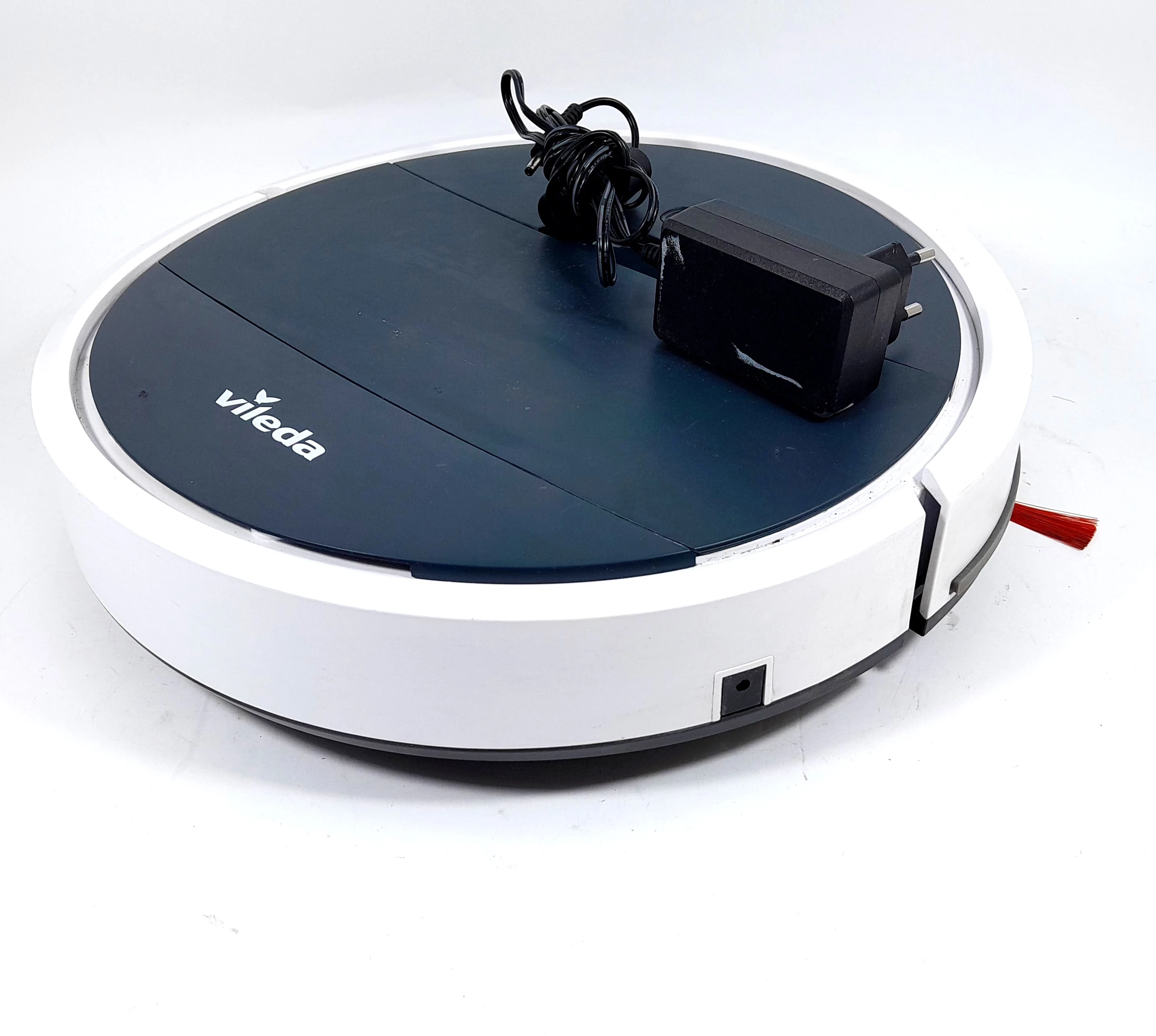 robot-sprzatajacy-vileda-0769-03-wojska-polskiego-13-wagrowiec