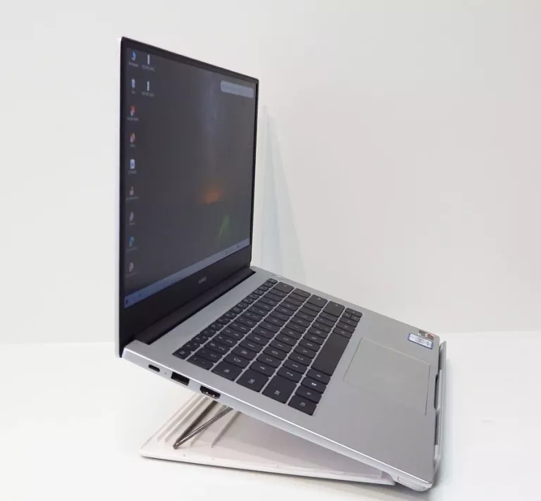 LAPTOP HUAWEI MATEBOOK D14 RYZEN5