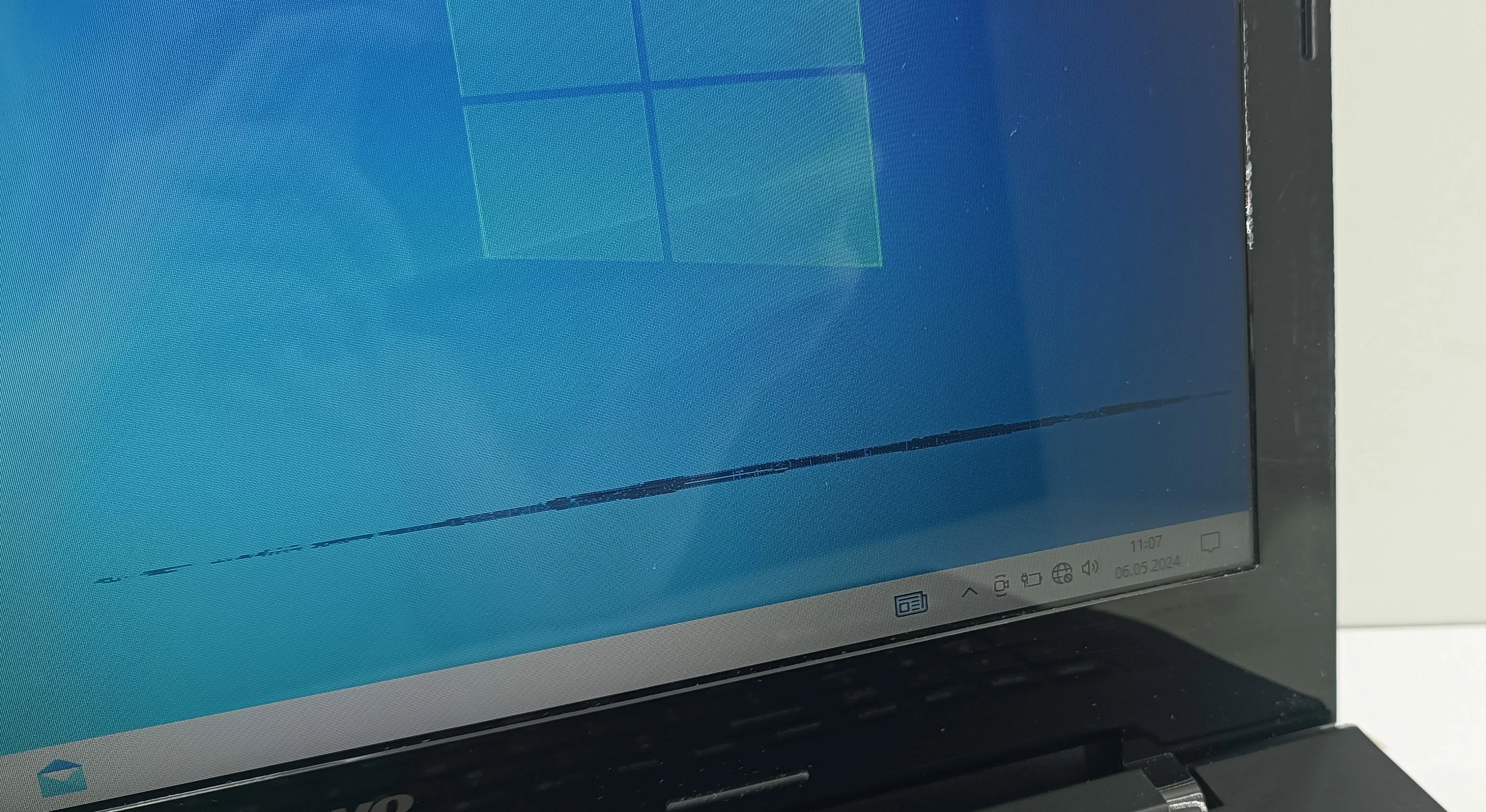 laptop-lenovo-g50-70-20351-z-usterkami-pojemnosc-dysku-1000