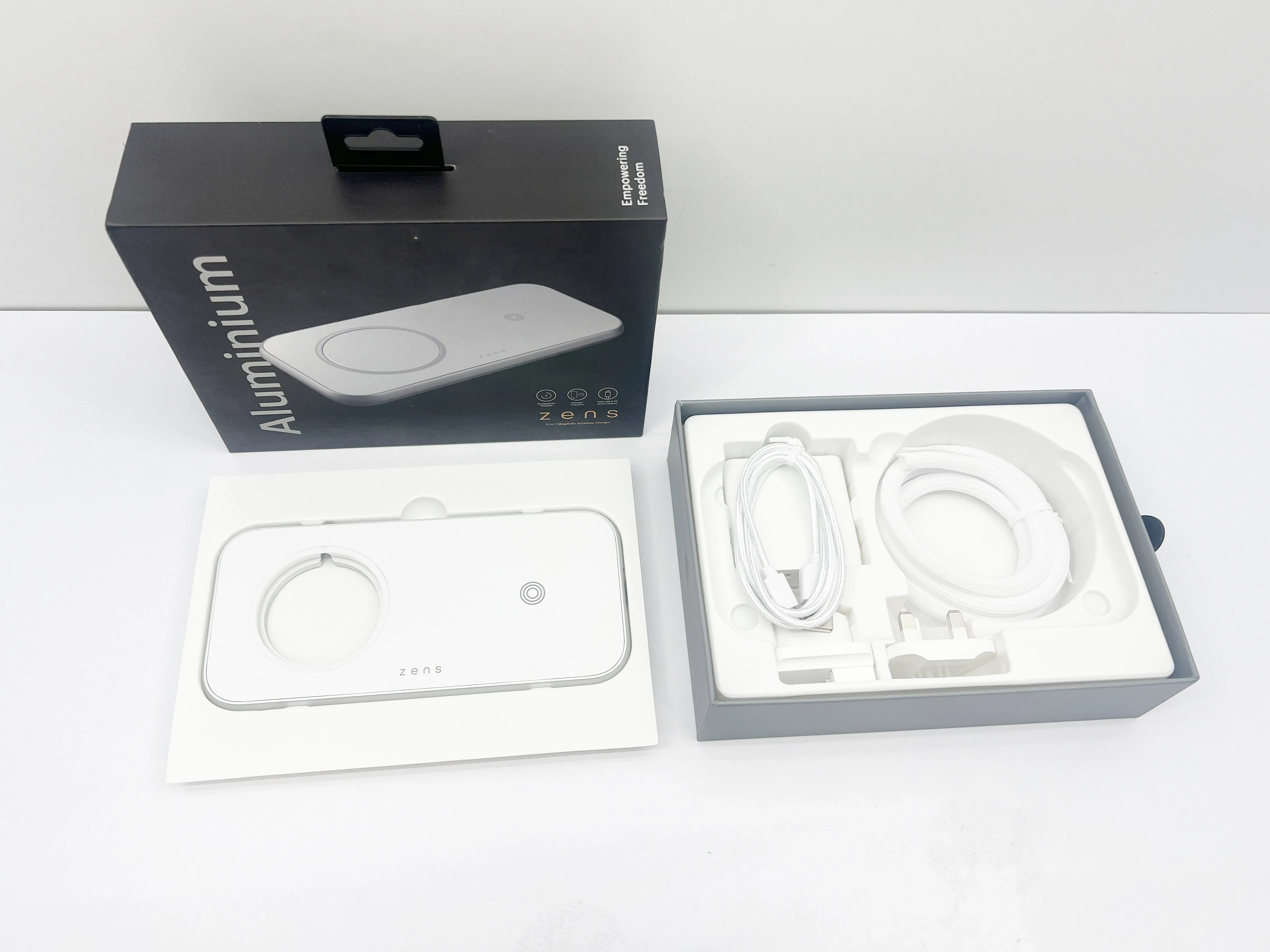 ladowarka-zens-3w1-indukcyjna-stan-11323-2