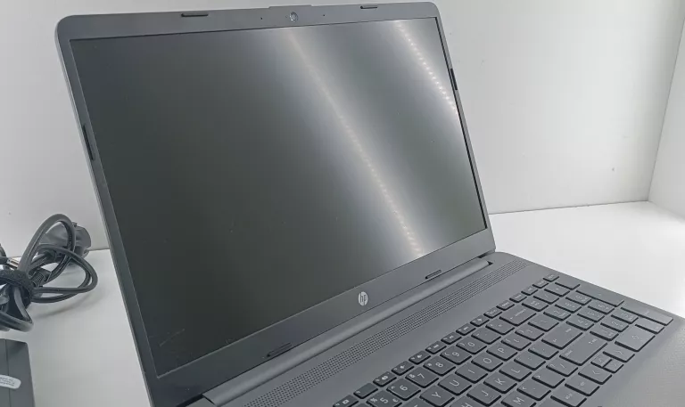 LAPTOP HP 250 G8 CELERON N4020 8/256GB