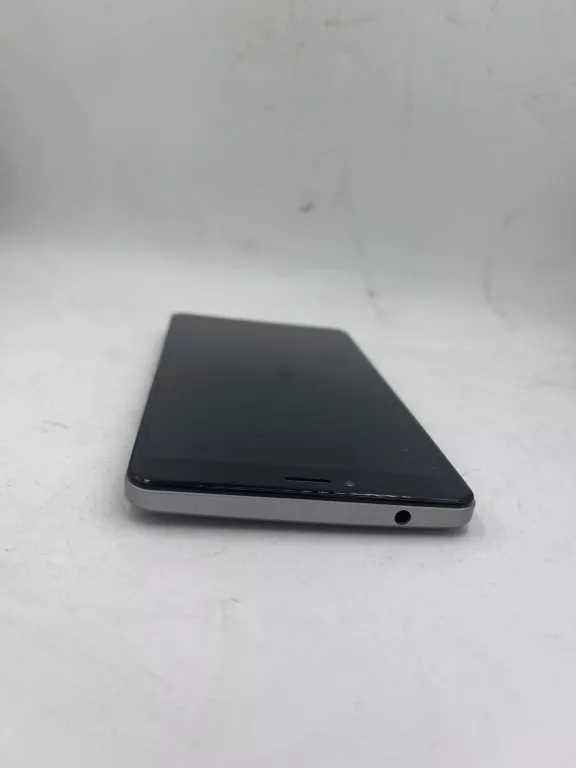 TELEFON BLUBOO MAYA MAX