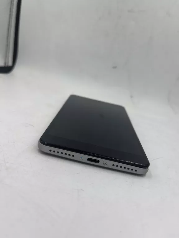 TELEFON BLUBOO MAYA MAX