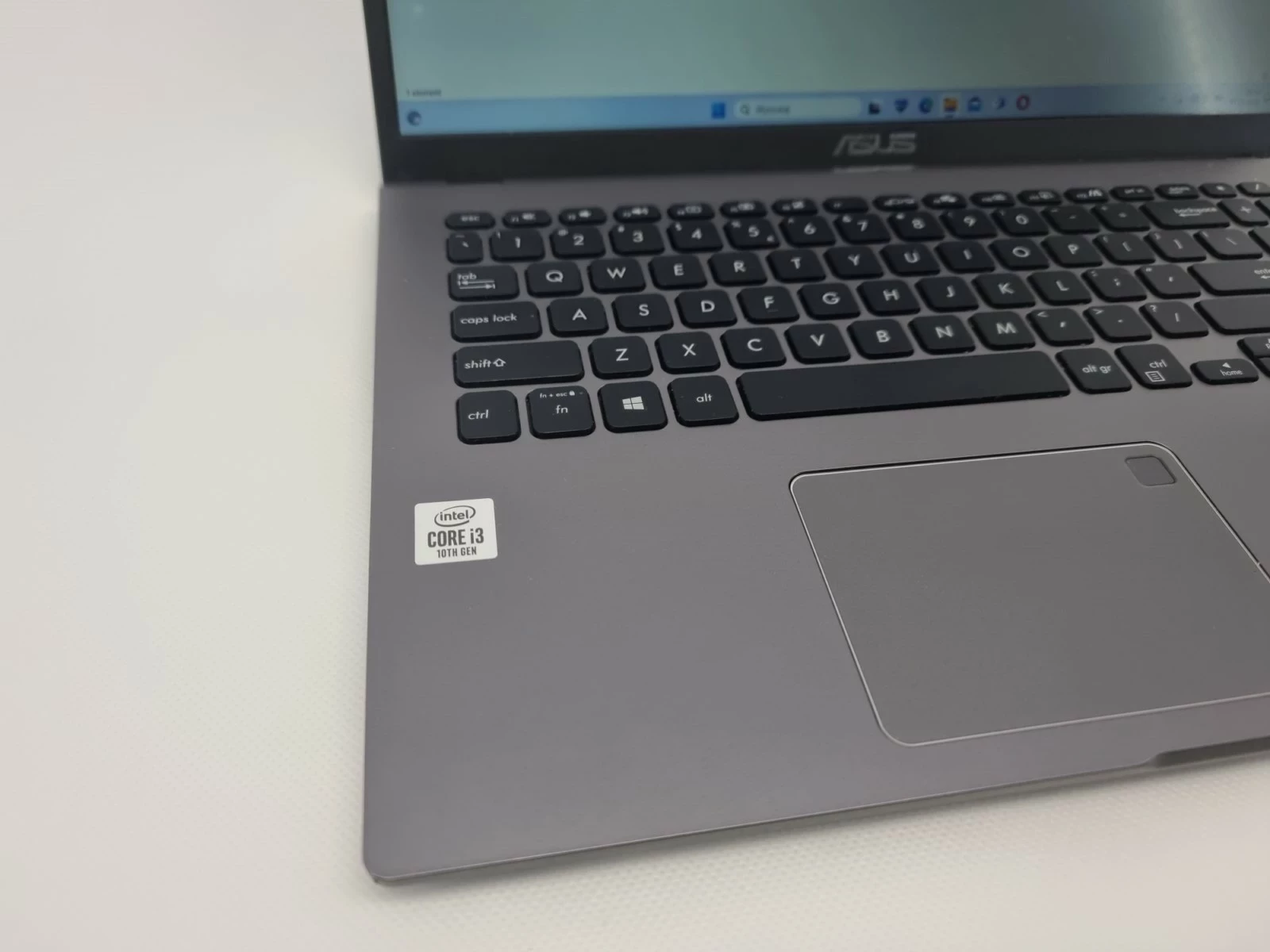 laptop-asus-a509ja-i3-1005g1-4gb-ram-256gb-rodzaj-karty-graficznej-grafika-zintegrowana