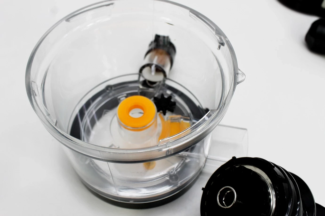 wyciskarka-wolnoobrotowa-do-sokow-gorenje-c4800vwy-stan-bdb-ean-gtin-3838942067648