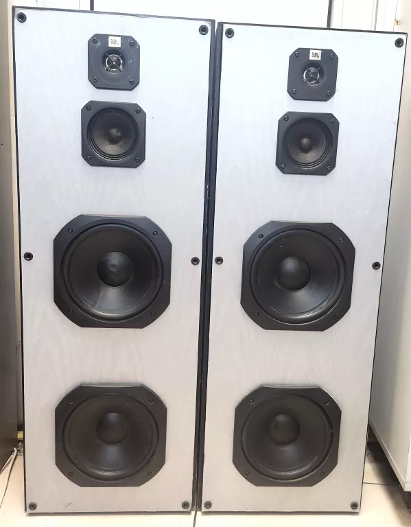 KOLUMNY GŁOŚNIKOWE JBL