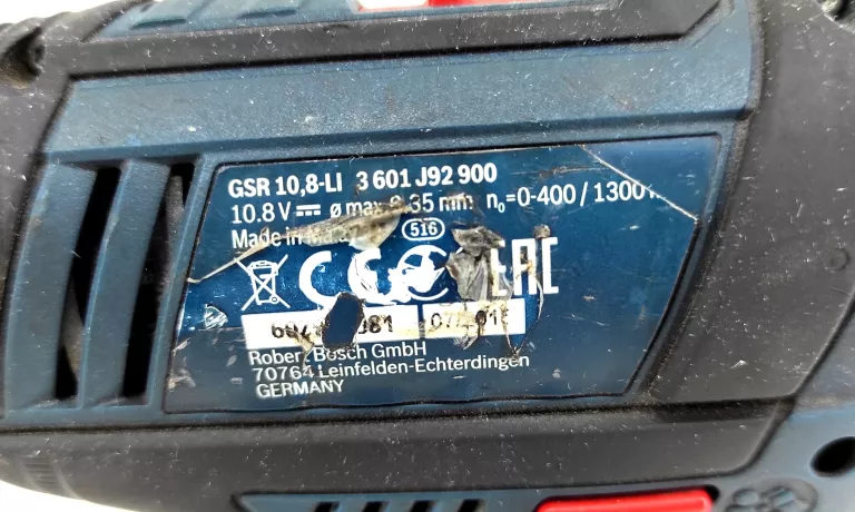 WKRĘTARKA BOSCH GSR 10,8 V-LI 2XAKU ŁAD. WALIZKA