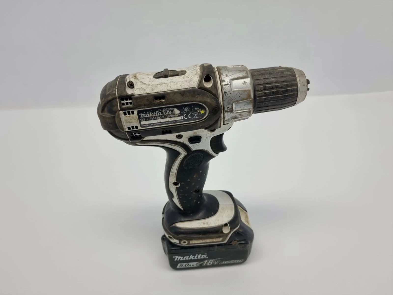 wkretarka-makita-bdf-18v-aku-5ah-pojemnosc-akumulatora-5