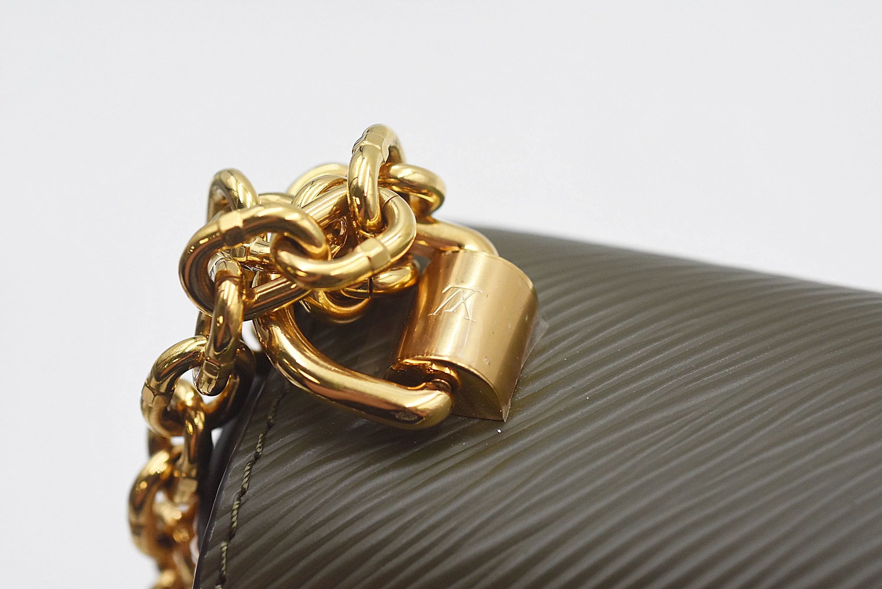 torebka-louis-vuitton-twist-mm-wielkosc-715-1