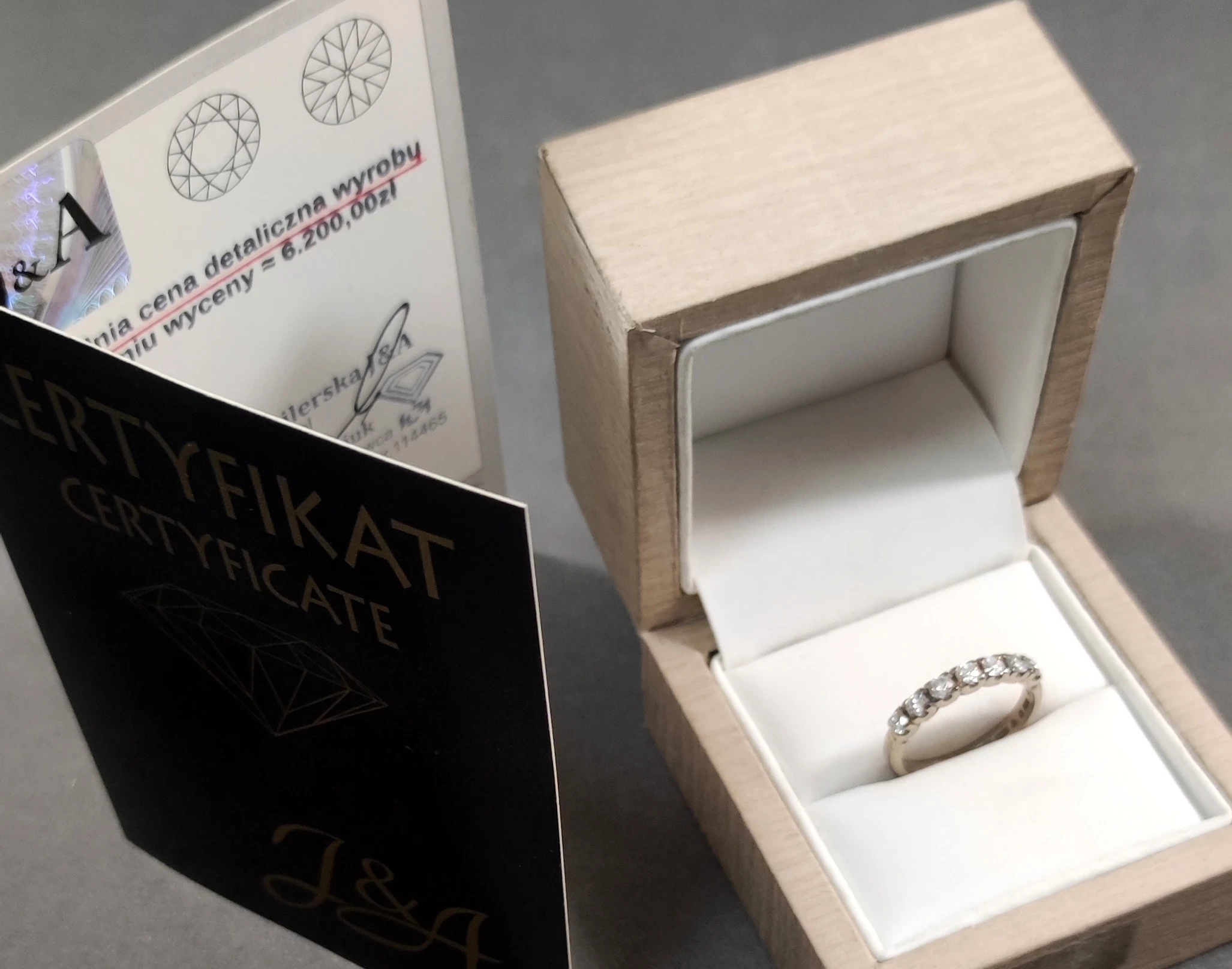 wyrob-jubilerski-uzywany-pierscionek-z-brylantami-r16-p750-biale-zloto-wyszynskiego-22d-sj-stargard-jurmat-bis