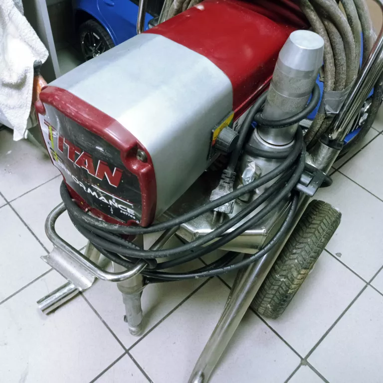 AGREGAT MALARSKI TITAN 1150