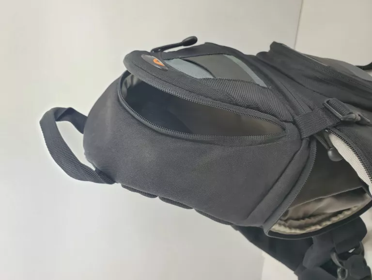 PLECAK FOTOGRAFICZNY LOWEPRO SLINGSHOT 200 AW