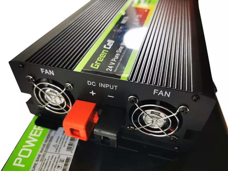 PRZETWORNICA 24V/230V 1500W/3000W CZYSTY SINUS