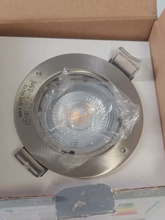 oswietlnie-wnekowe-oczkowe-kolor-bialy