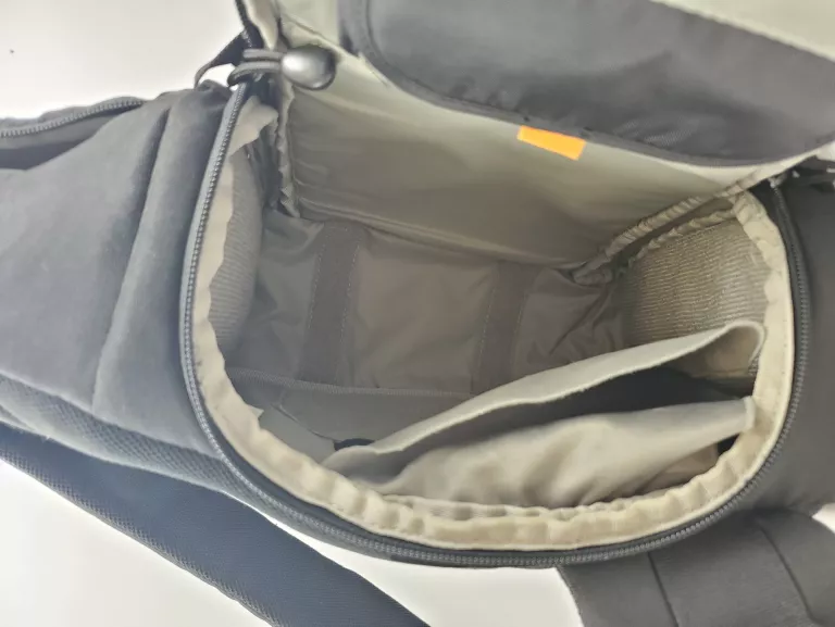 PLECAK FOTOGRAFICZNY LOWEPRO SLINGSHOT 200 AW