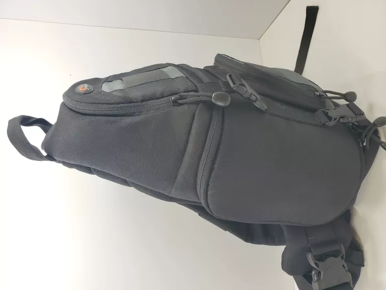 PLECAK FOTOGRAFICZNY LOWEPRO SLINGSHOT 200 AW