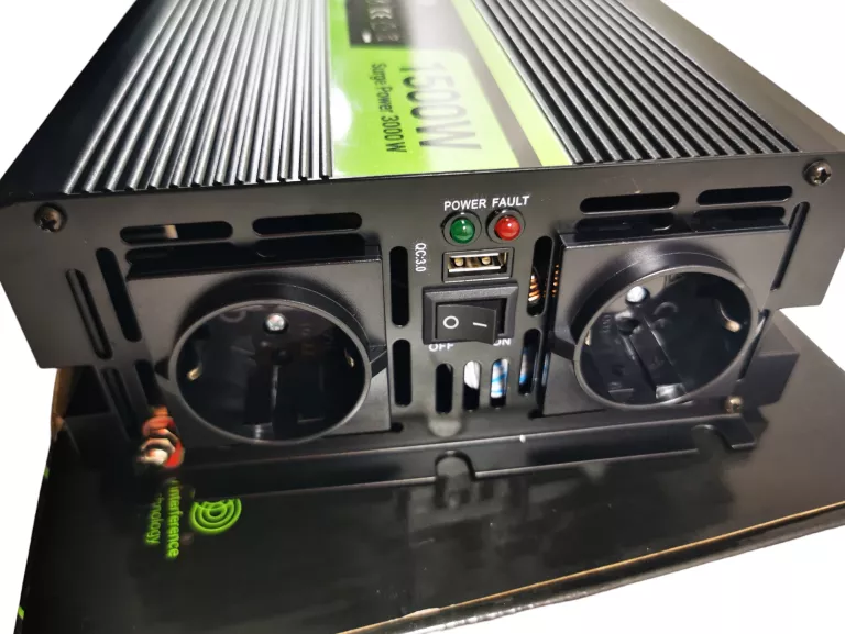 PRZETWORNICA 24V/230V 1500W/3000W CZYSTY SINUS