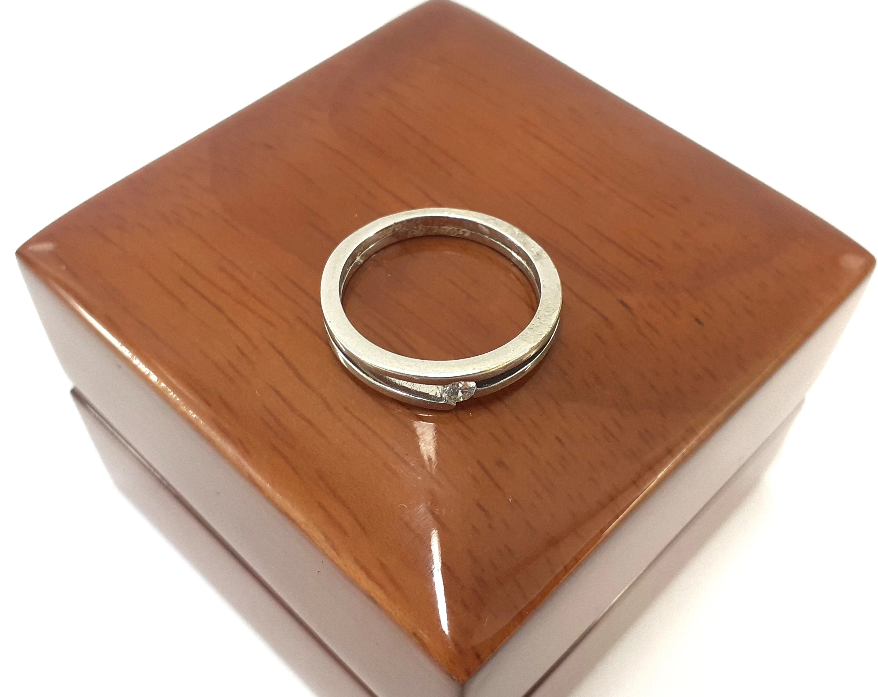 zloty-pierscionek-brylant-009ct-750-361g-r15-certyfikat-biale-zloto-material-15835-2