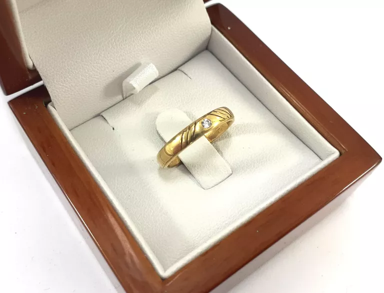 zloty-pierscionek-z-brylantem-004ct-585-326g-rozmiar-12-certyfikat-rodzaj-2205-2