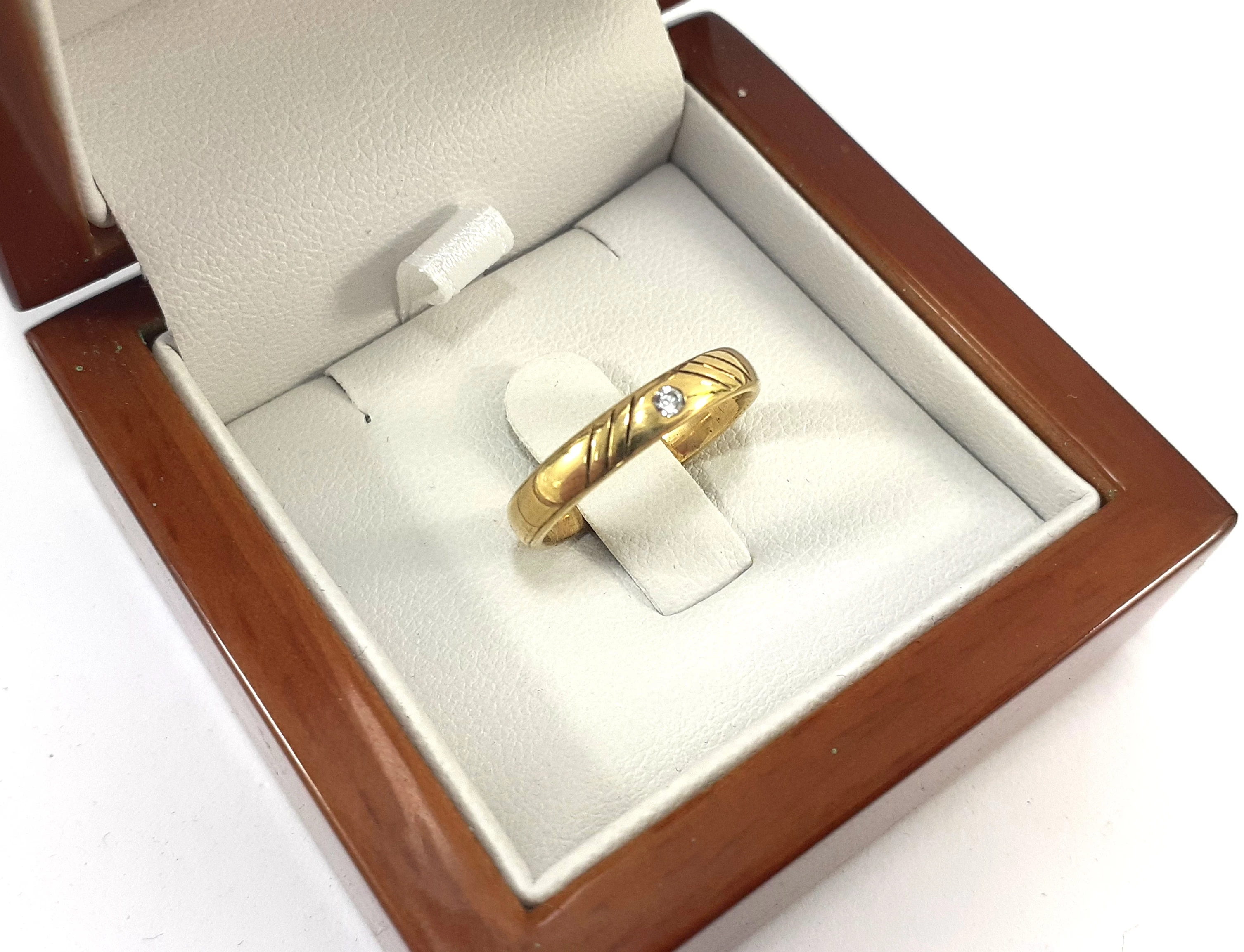 zloty-pierscionek-z-brylantem-004ct-585-326g-rozmiar-12-certyfikat-rodzaj-2205-2