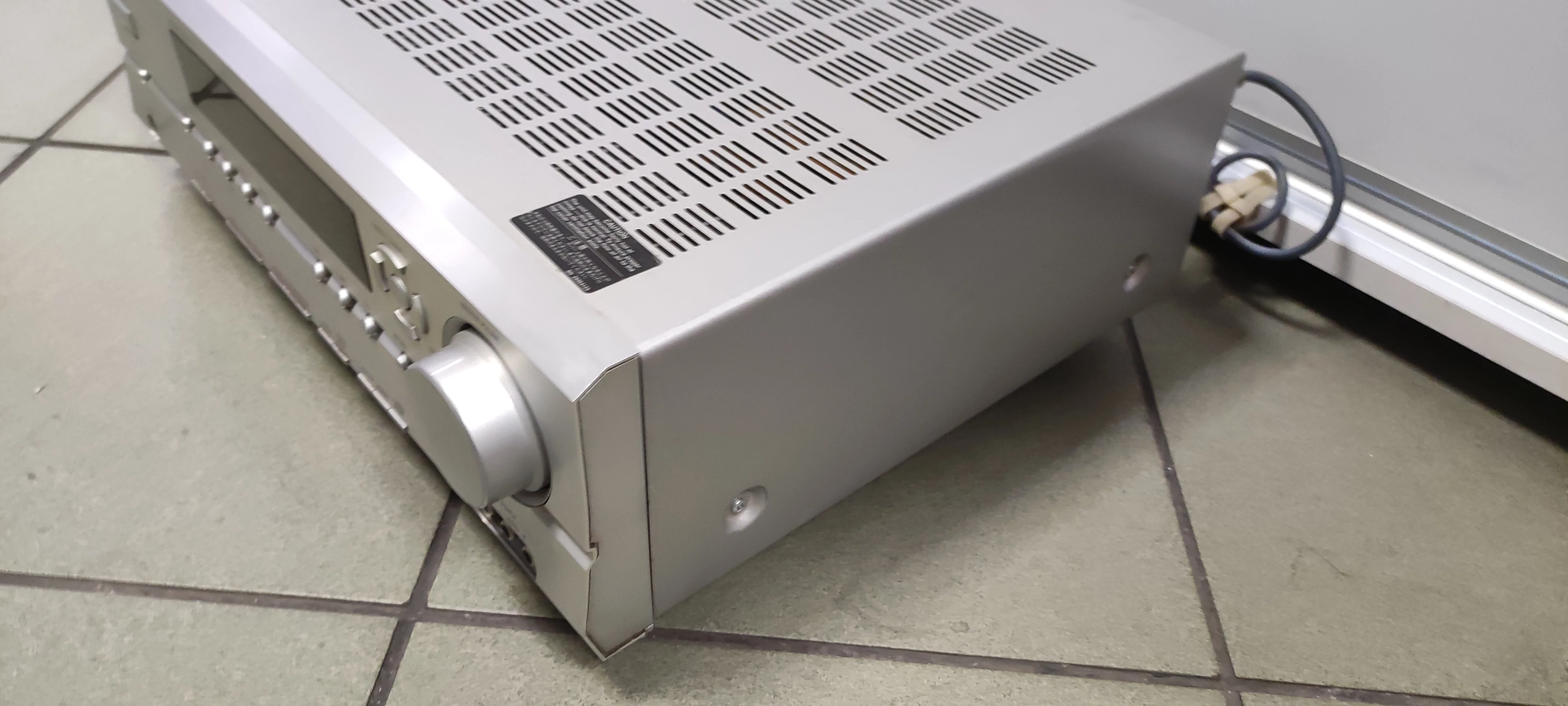 amplituner-onkyo-tx-sr504e-pilot-stan-uzywany