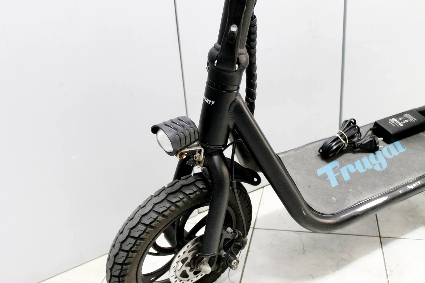 hulajnoga-elektryczna-frugal-spirit-z-siedziskiem-moc-silnika-350