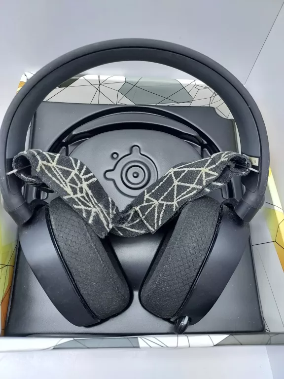 SŁUCHAWKI NAUSZNE STEELSERIES ARCTIS 5