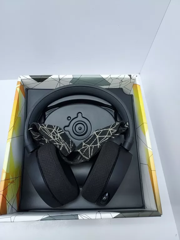 SŁUCHAWKI NAUSZNE STEELSERIES ARCTIS 5