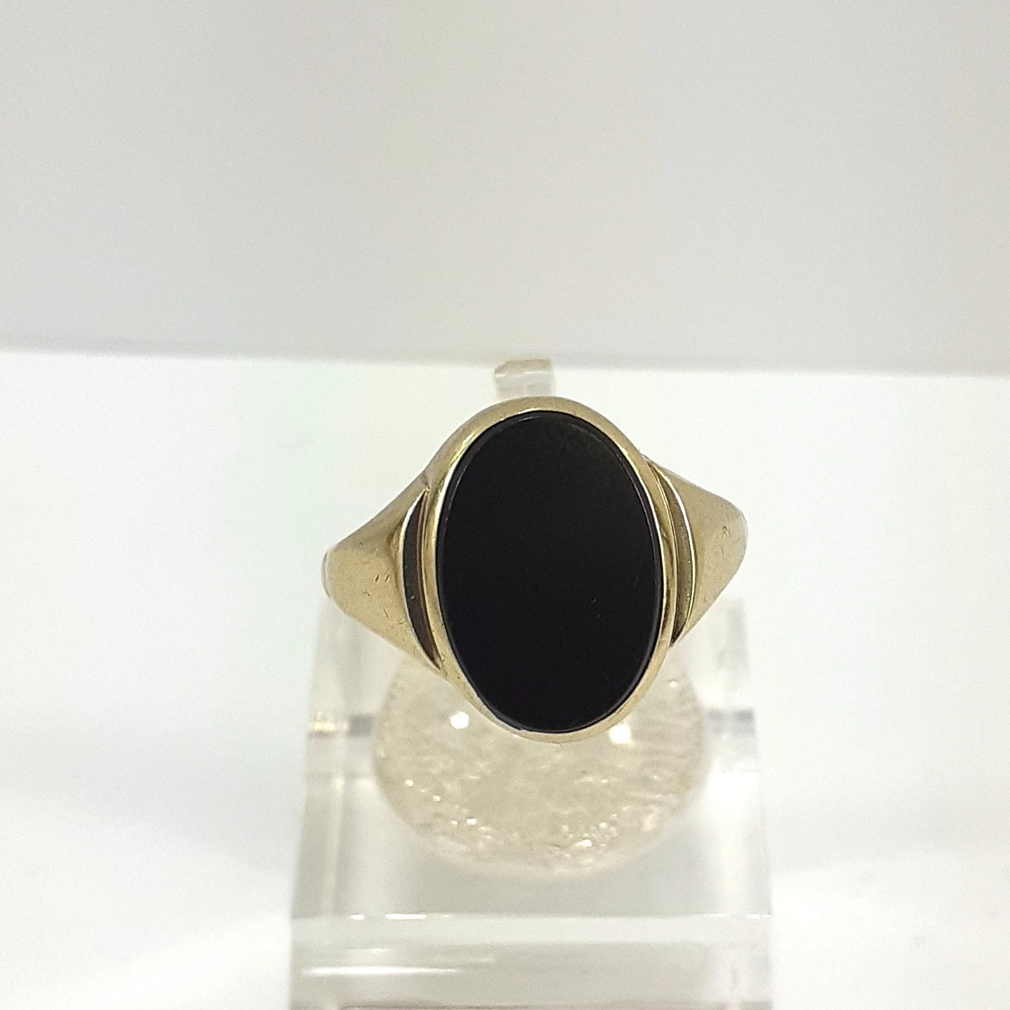 zloty-pierscionek-z-onyksem-333-247g-12-rozmiarsrednica-wew-mm-121633