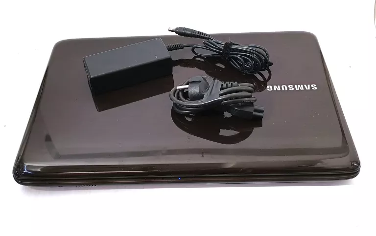 LAPTOP SAMSUNG R540