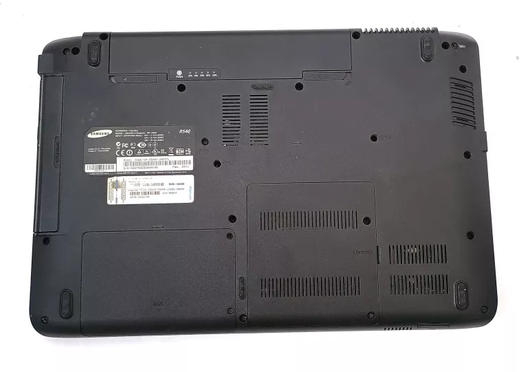 LAPTOP SAMSUNG R540