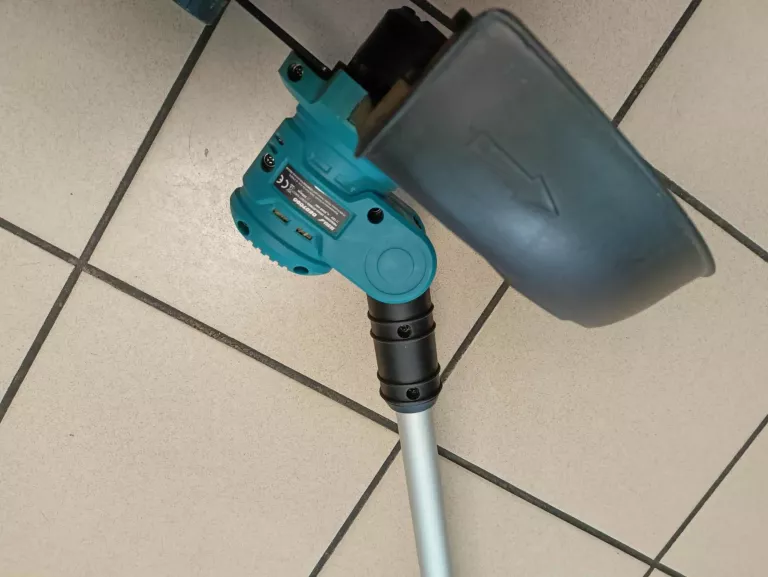 PODKASZARKA AKUMULATOROWA DEDRA DED7090