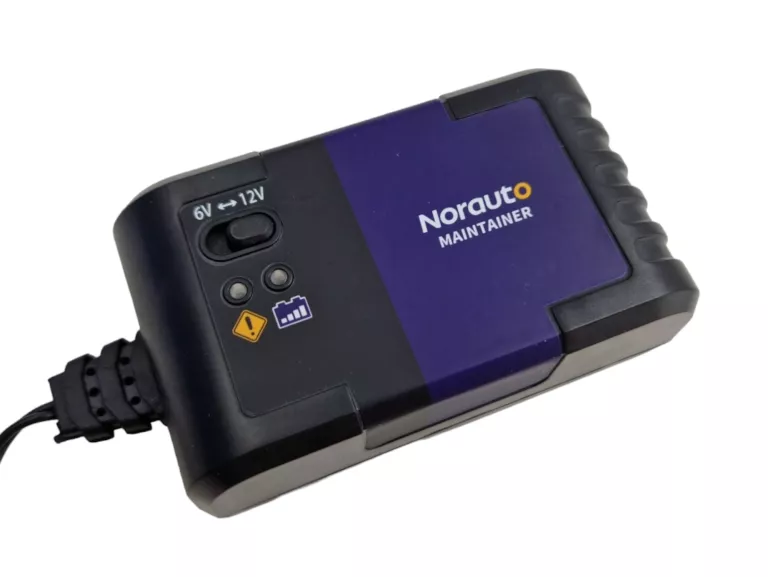 PROSTOWNIK NORAUTO HT7101 ŁADOWARKA DO AKUMULATORÓW 6/12V