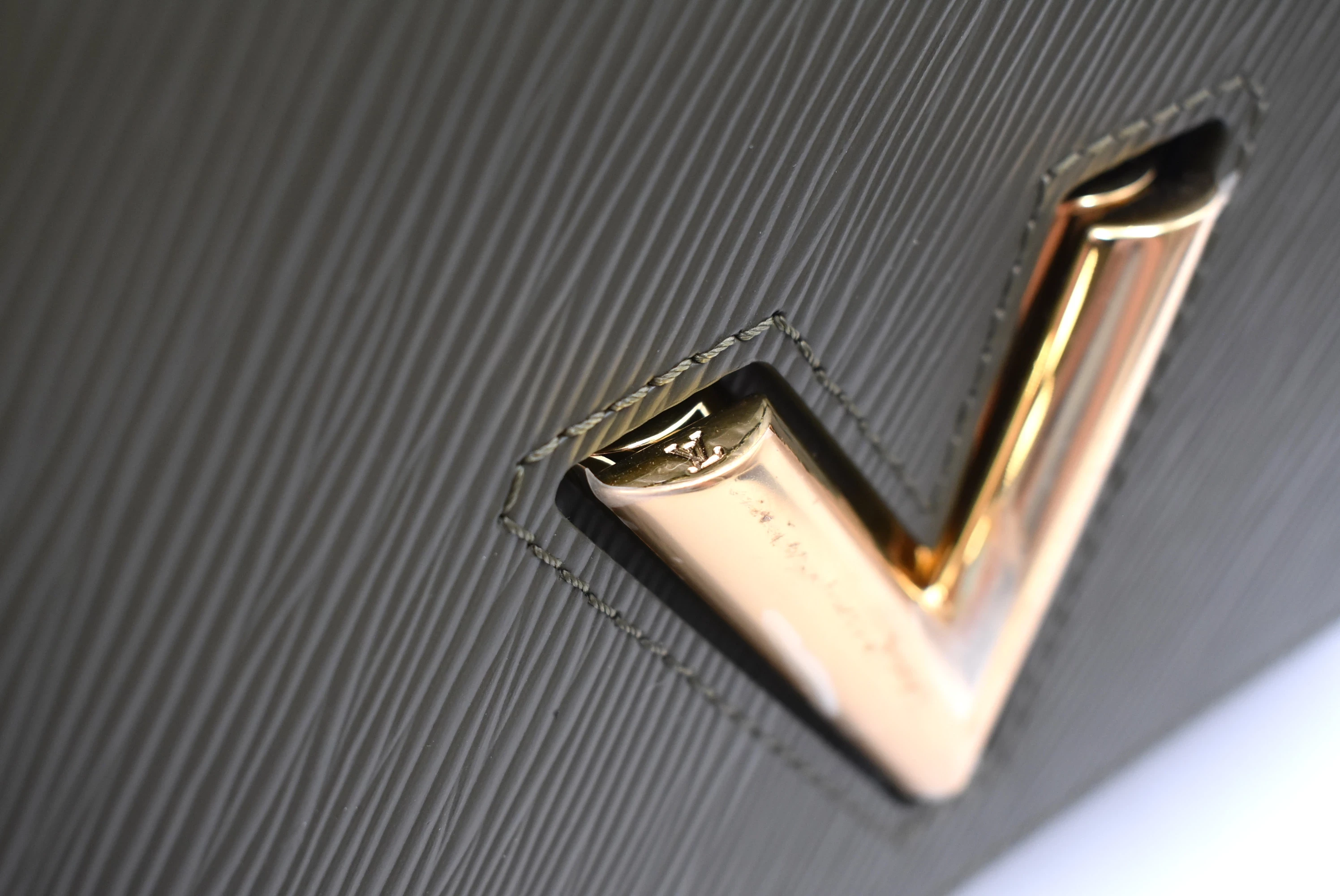 torebka-louis-vuitton-twist-mm-dlugosc-paska-5400