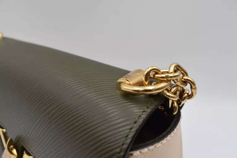 TOREBKA LOUIS VUITTON TWIST MM