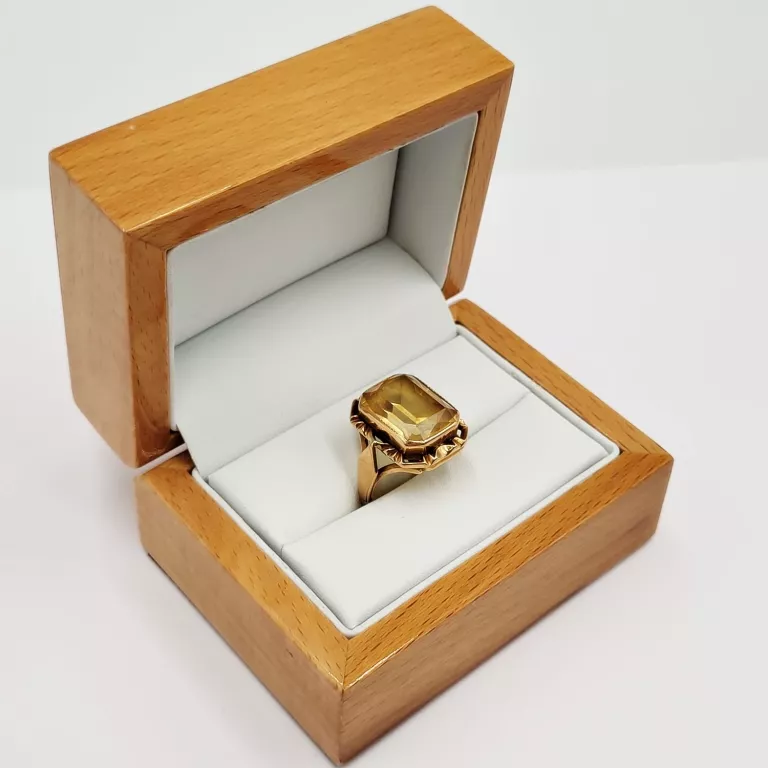 piekny-stary-zloty-pierscionek-z-cytrynem-prl-585-stan-uzywany