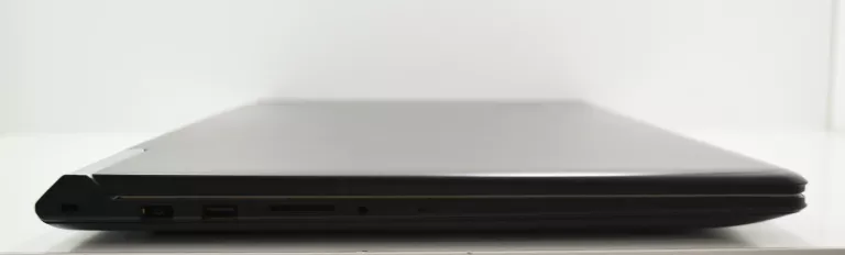 LAPTOP LENOVO IDEAPAD 700 I5-6300HQ 8/240 GB GTX950M WIN10