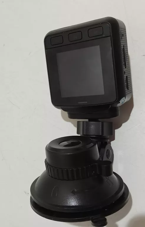 wideorejestrator-samochodowy-xiaomi-karta-pamieci-w-zestawie-129781-5