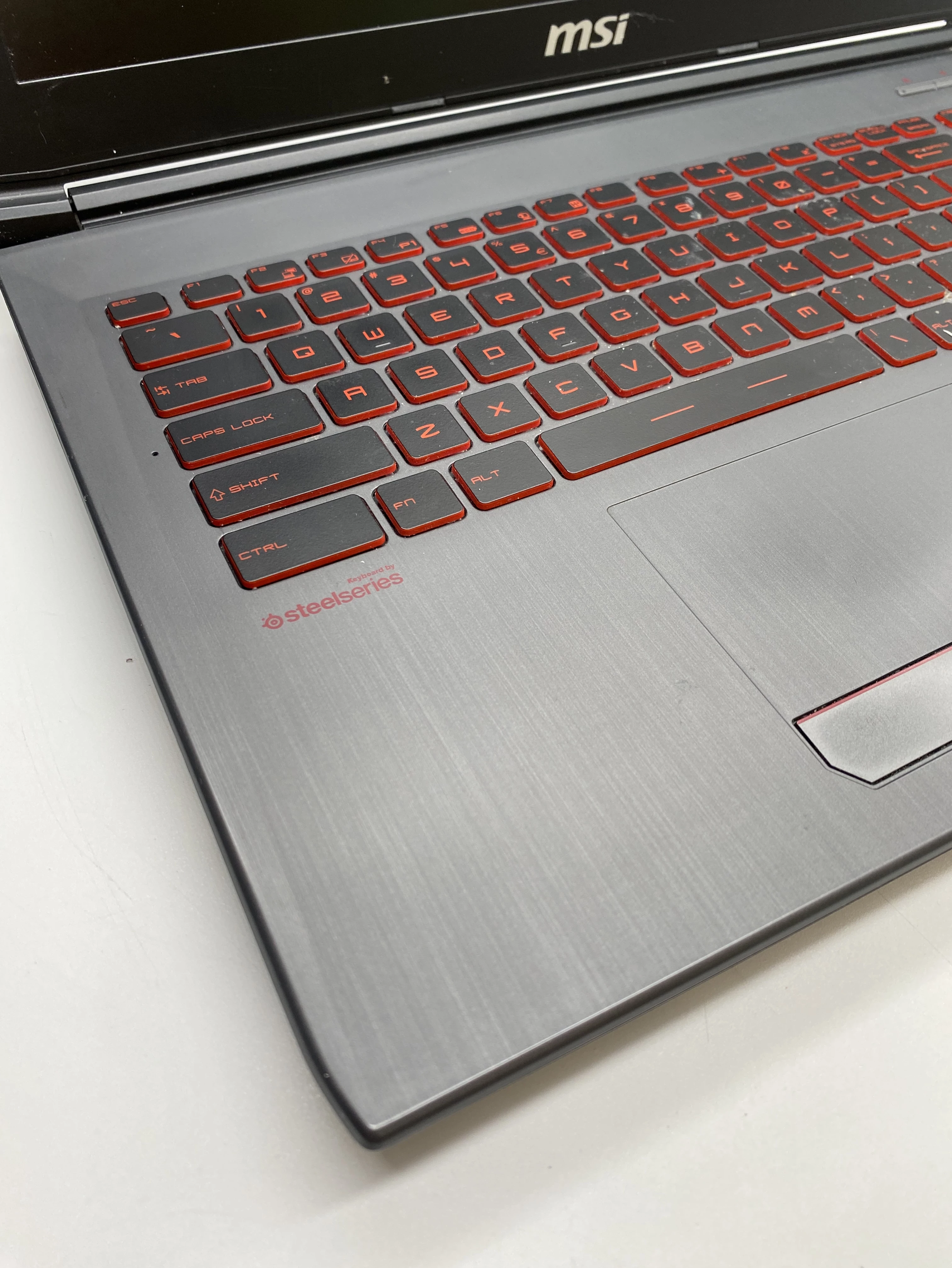 laptop-msi-gv62-7rd-zasilacz-liczba-rdzeni-procesora-4