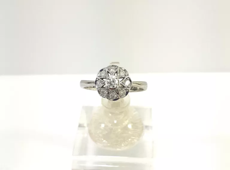 zloty-pierscionek-z-brylantami-024ct-750-259g-r11-certyfikat-waga-376