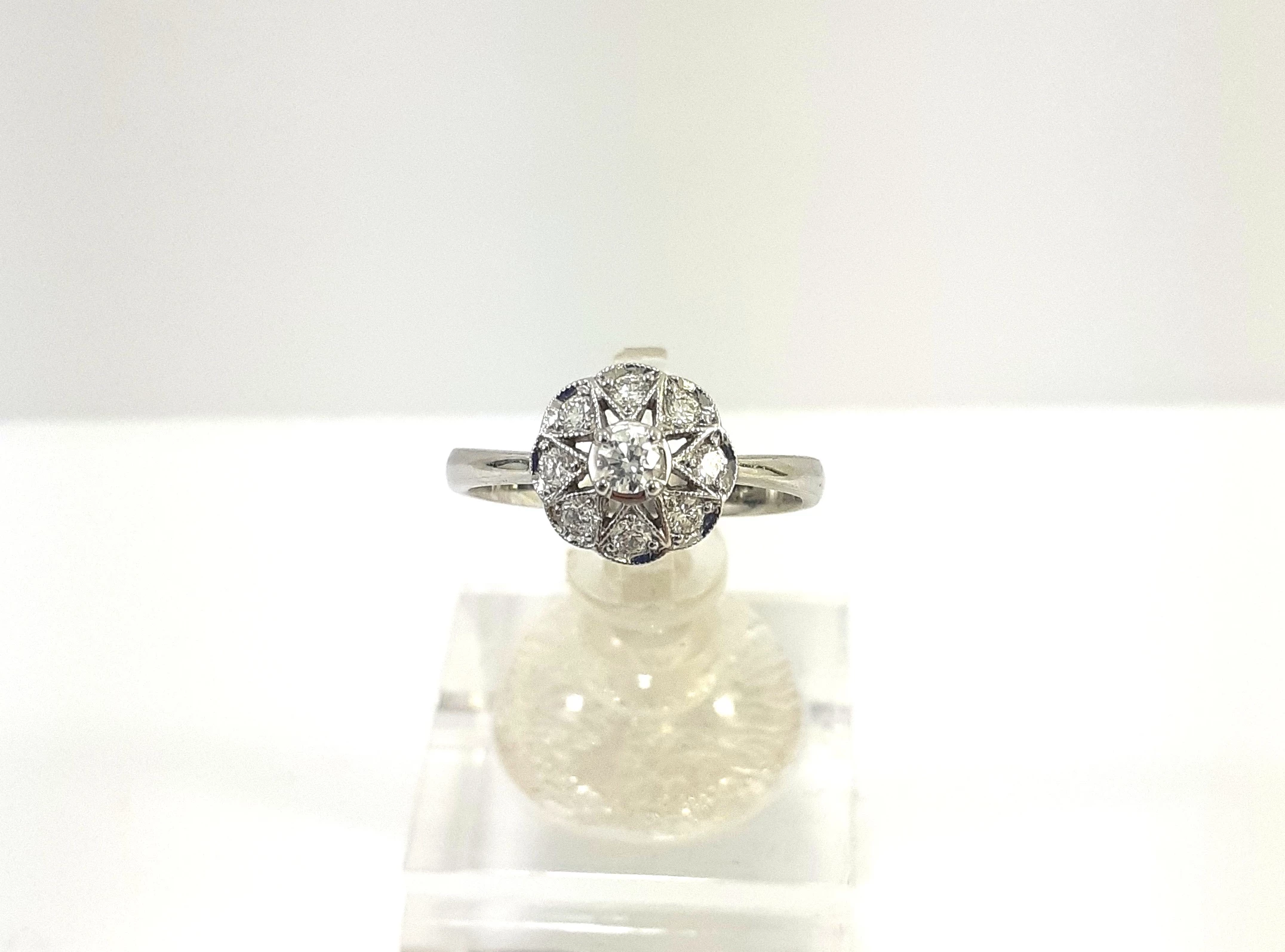 zloty-pierscionek-z-brylantami-024ct-750-259g-r11-certyfikat-waga-376