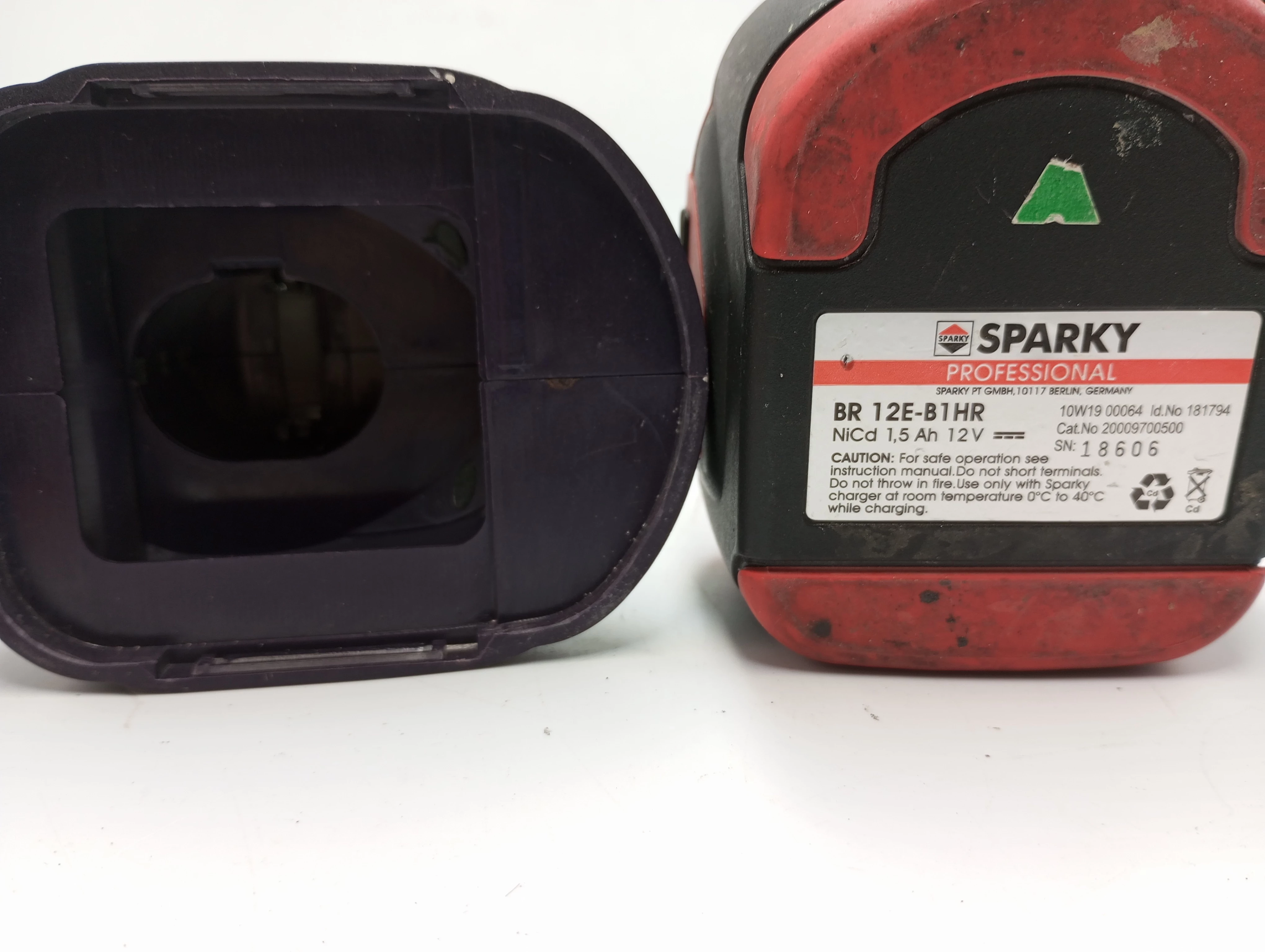 latarka-warsztatowa-sparky-fl-12l-rodzaj-klasyczna