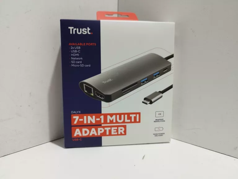 TRUST MULTIPORT ADAPTER