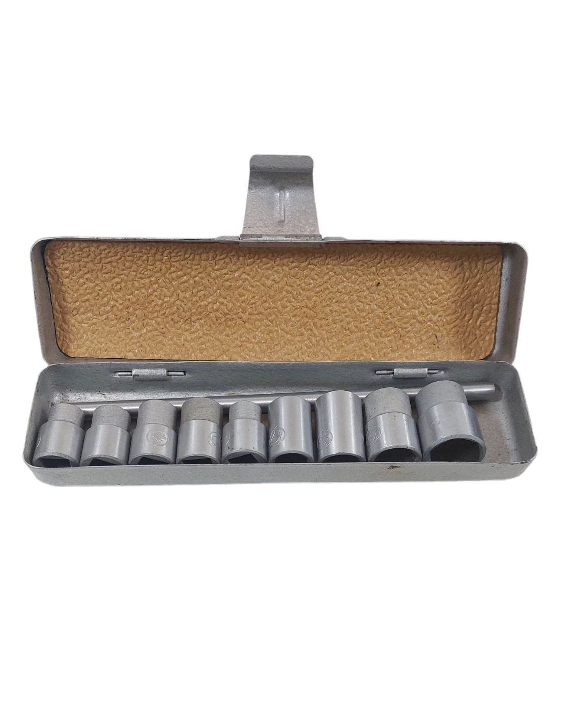 zestaw-kluczy-nasadowych-9szt-stan-uzywany