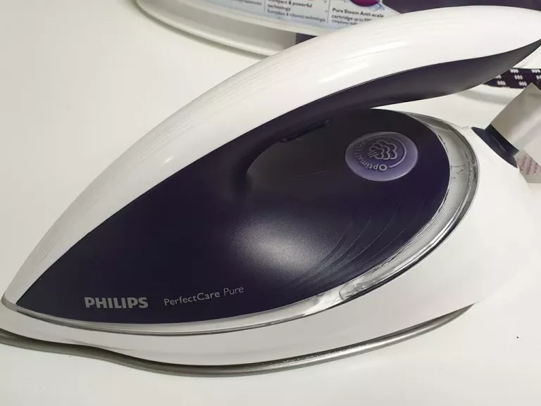 STACJA PAROWA PHILIPS GC7635