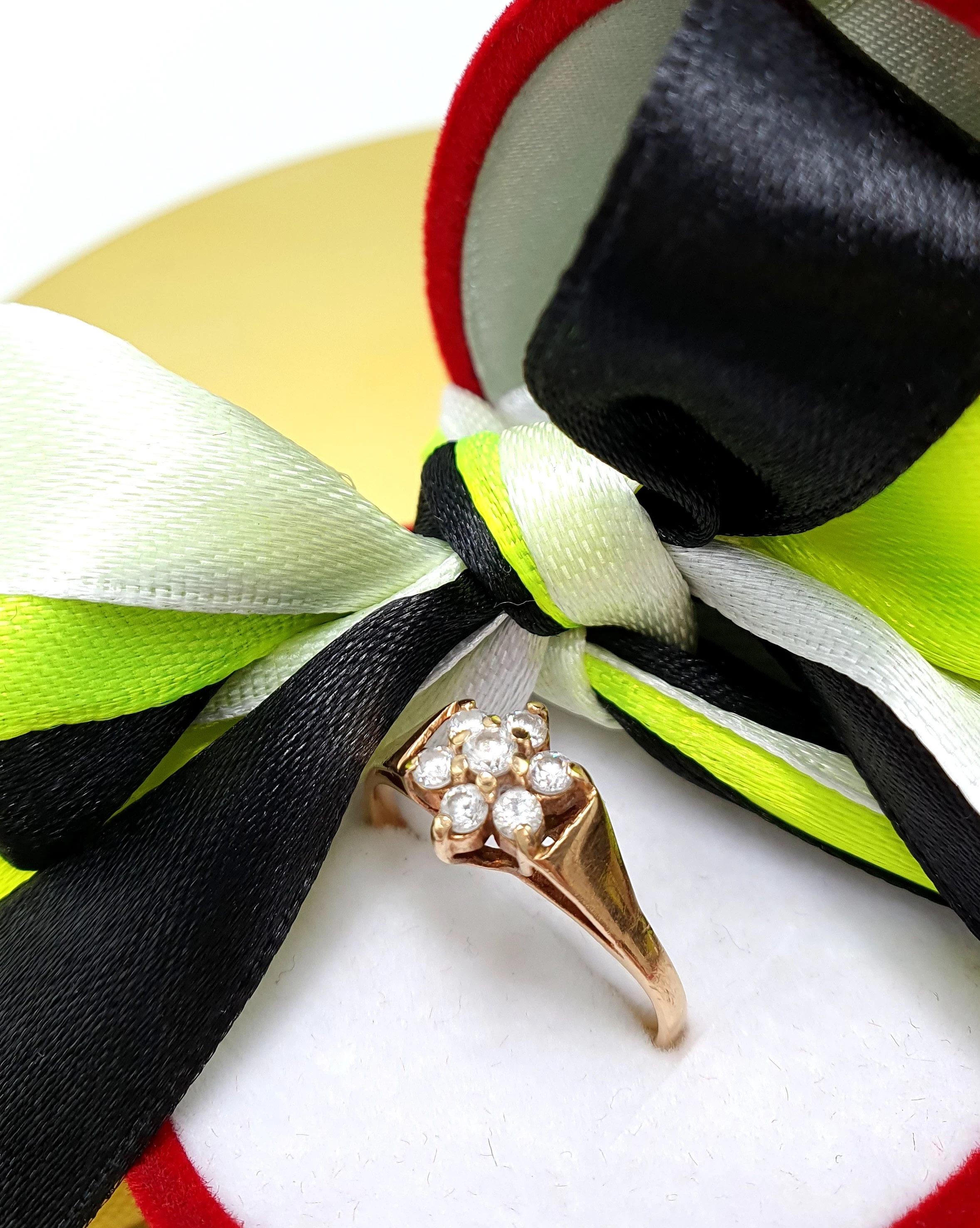 zloty-pierscionek-kwiatek-z-cyrkonii-585-197g-r13-stan-11323-2