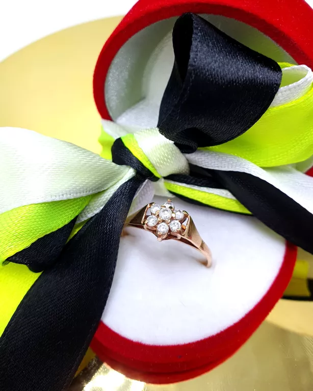 ZŁOTY PIERŚCIONEK KWIATEK Z CYRKONII 585 1,97G R13